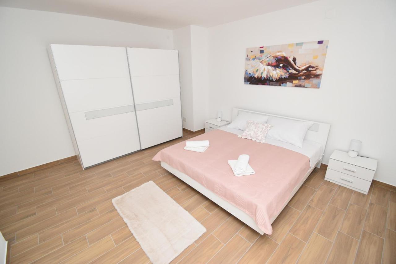 Apartments Ivan Zadar Buitenkant foto